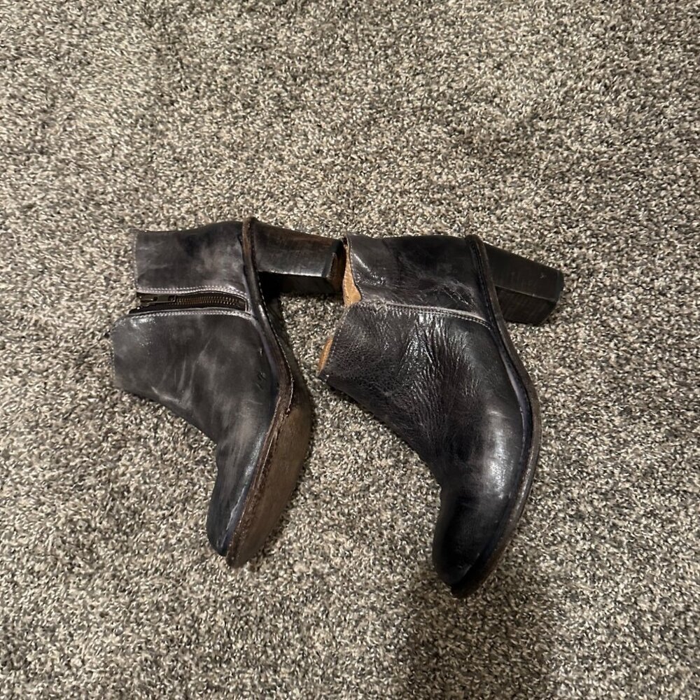 Bedstu Weathered Grey Round Toe Boho Leather Yell Ankle Booties - Picture 5 of 9